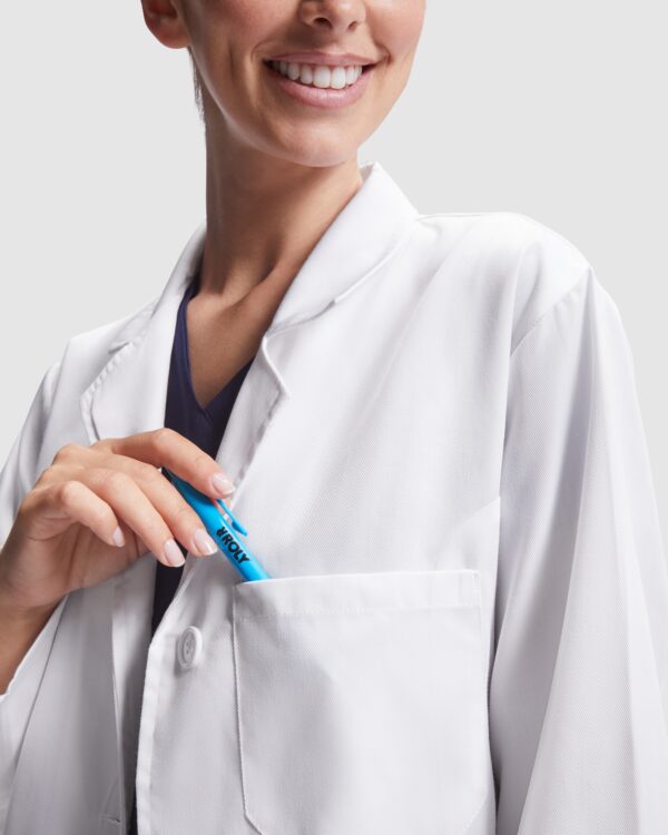 VACCINE WOMAN - immagine 5